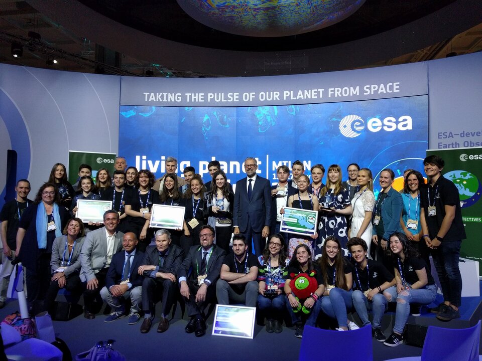 Living Planet Symposium Award for Climate Detective teams